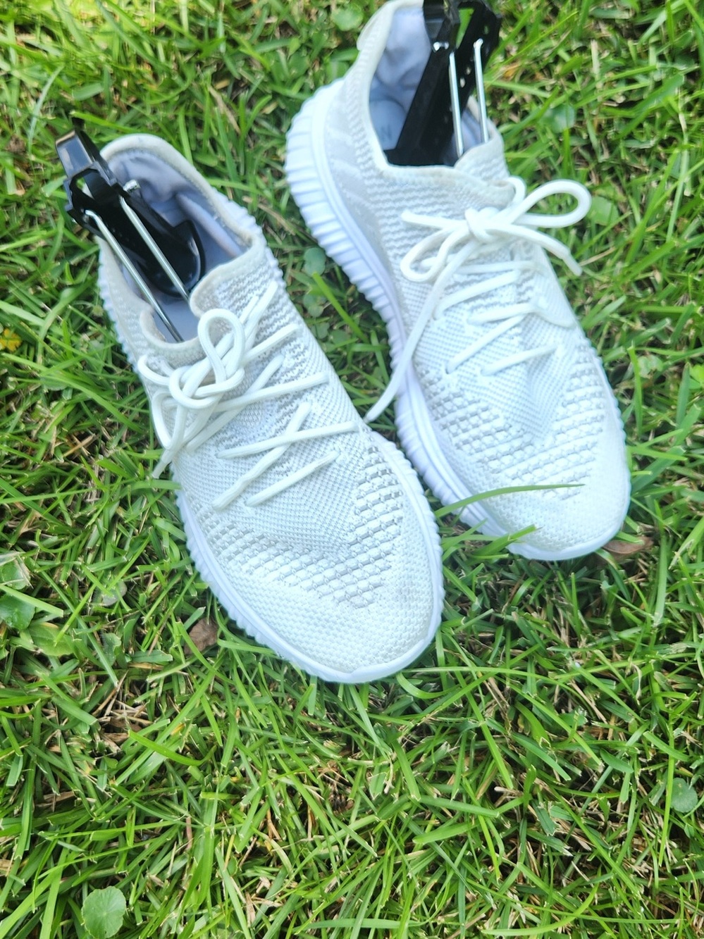 Avia Women’s White Mixed Knit Athletic Sneakers